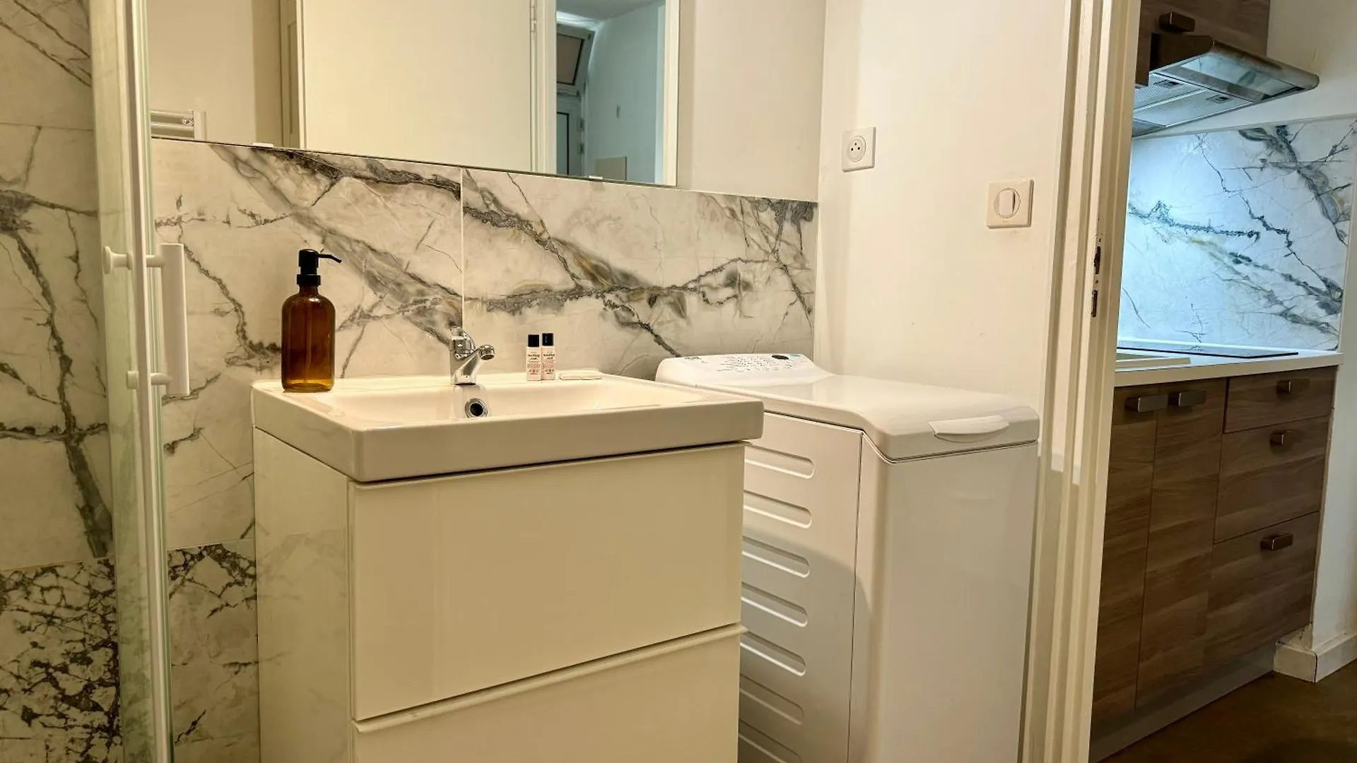 Suite Noya Villeurbanne France