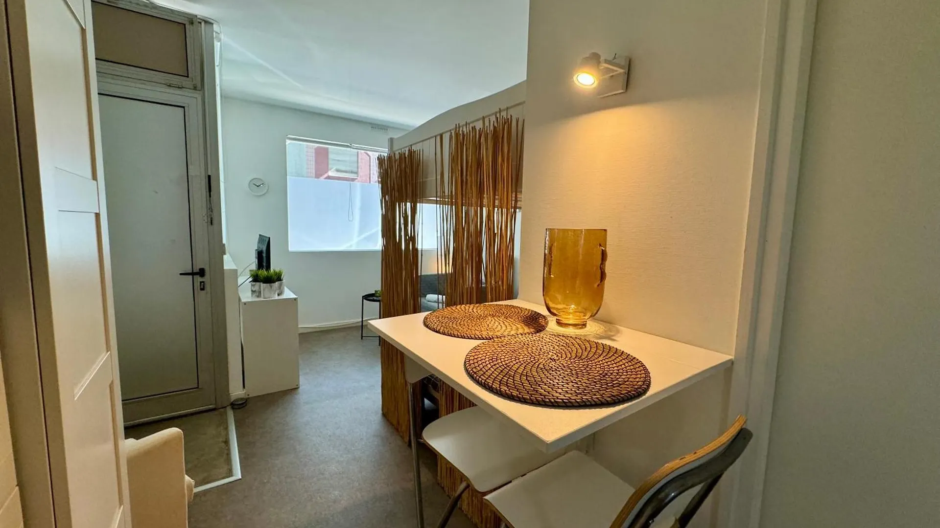 Suite Noya Villeurbanne Apartment