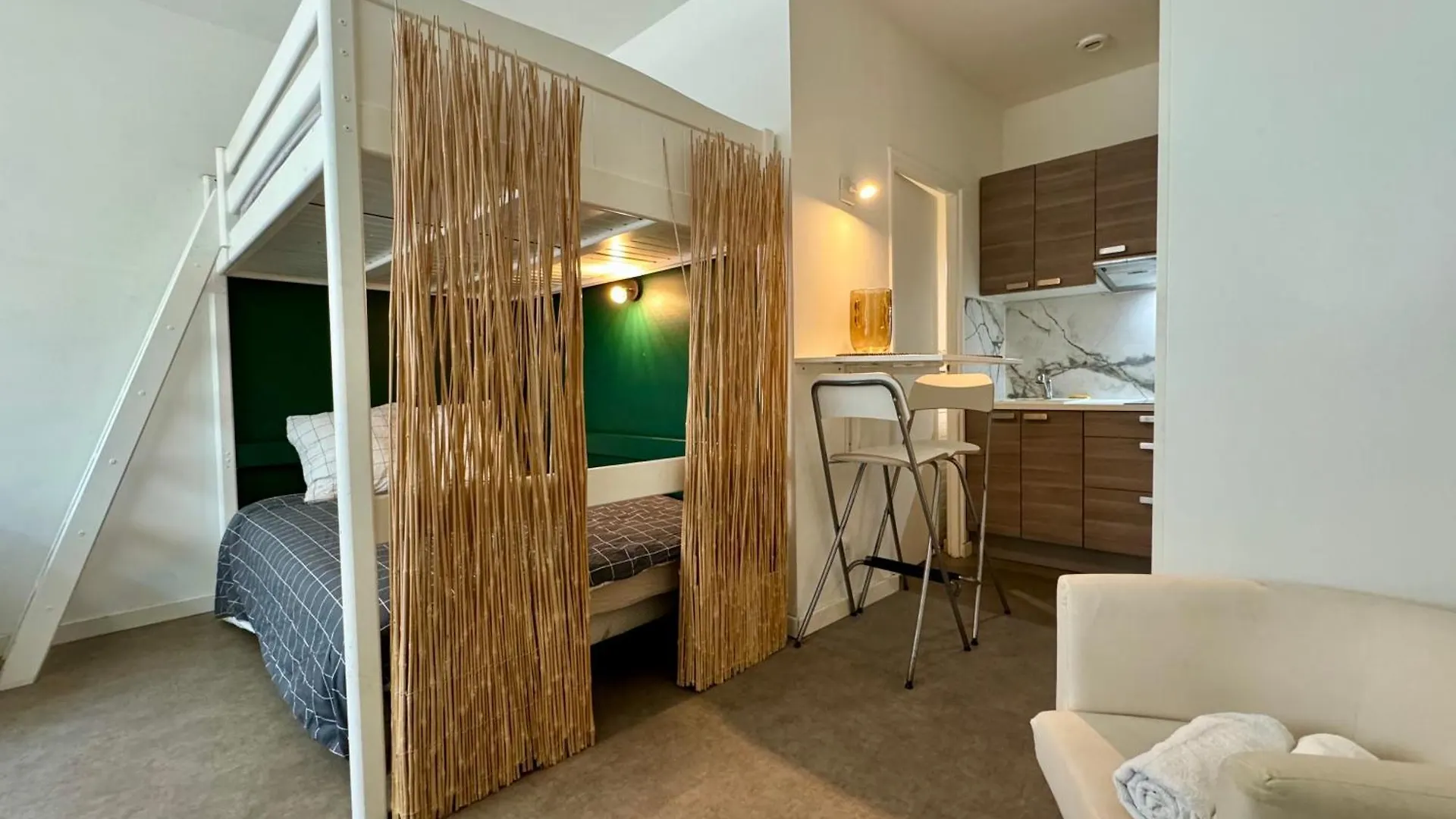 Suite Noya Villeurbanne 0*,  France
